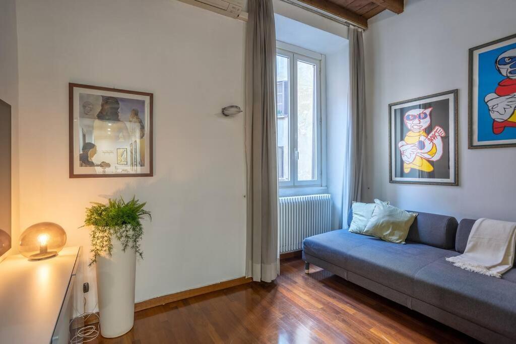 Apartamento Moscova-Duomo Loft Wifi, Netflix & Design Milán Exterior foto